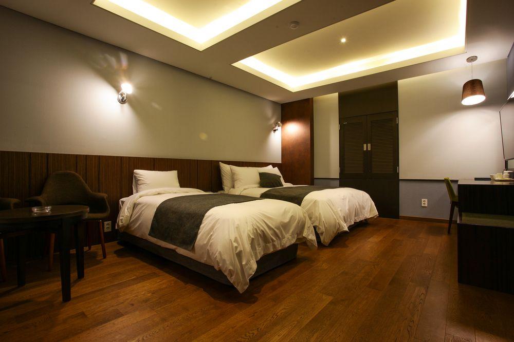 Karak Tourist Hotel Seoul Exterior photo