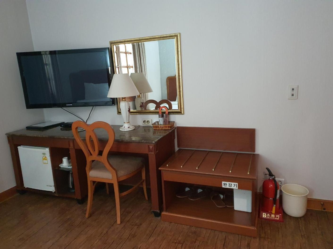 Karak Tourist Hotel Seoul Exterior photo